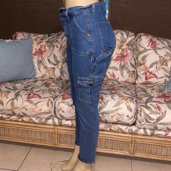 Celebrity Ace Blue Wash The MomsCargo Pocket Jeans - Picture 3 of 10